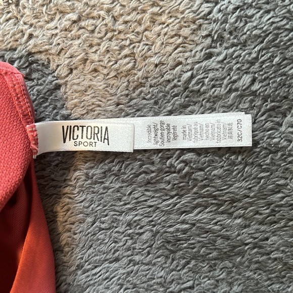 Victoria’s Secret Sports Bra - Picture 3 of 3